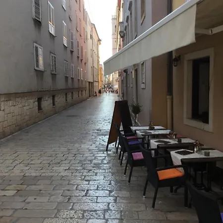 Secret Garden Guest house 3*