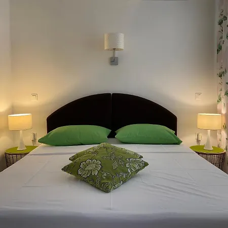Secret Garden Guest house *