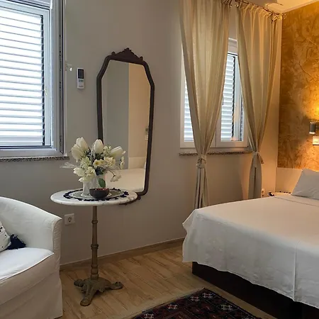 Secret Garden Guest house *